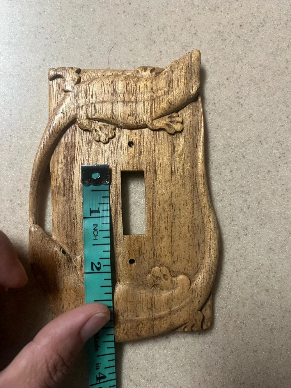 Wood Carved Single Toggle Light Switch Cover - 3D Lizard Gecko Indonesia